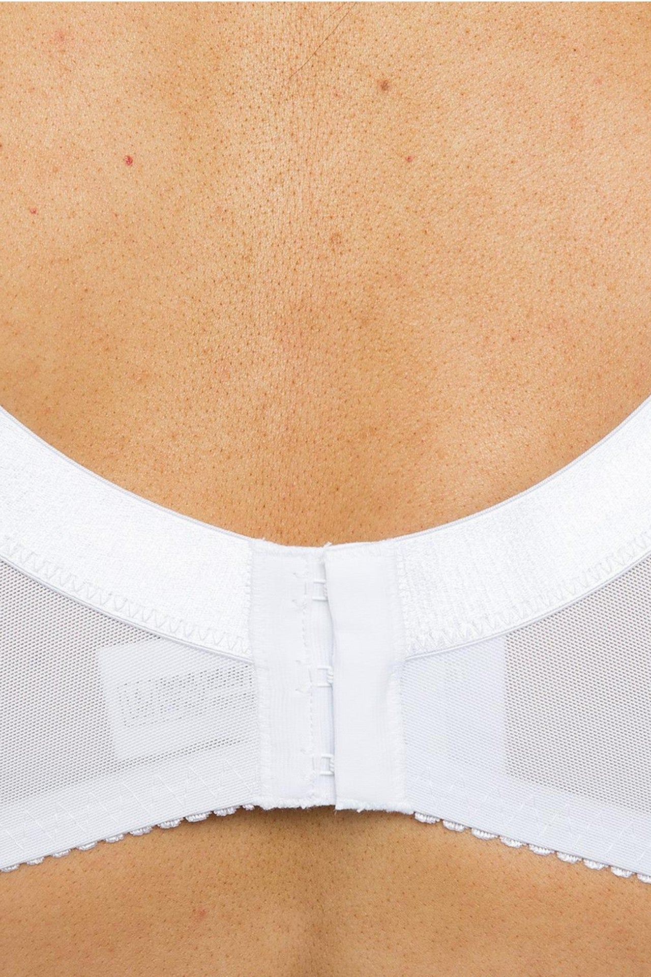 Seductive White Lace Underwired Bra D-J