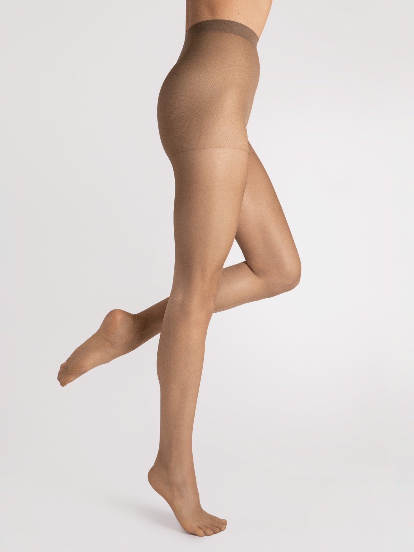 Lili 20 Den Sheer Pantyhose by Fiore